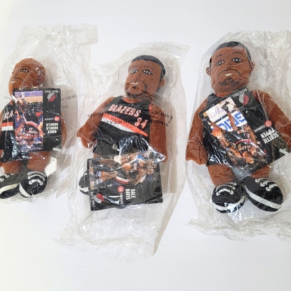 Blazers Scottie Pippen Dale Davis Ruben Boumtje Memorabilia